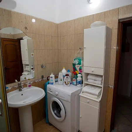 Olso Apartment Lushnjë Exterior foto